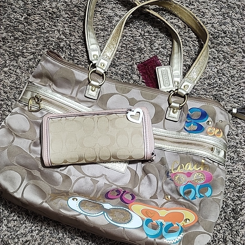 Coach Beige Tote Bag & Wallet